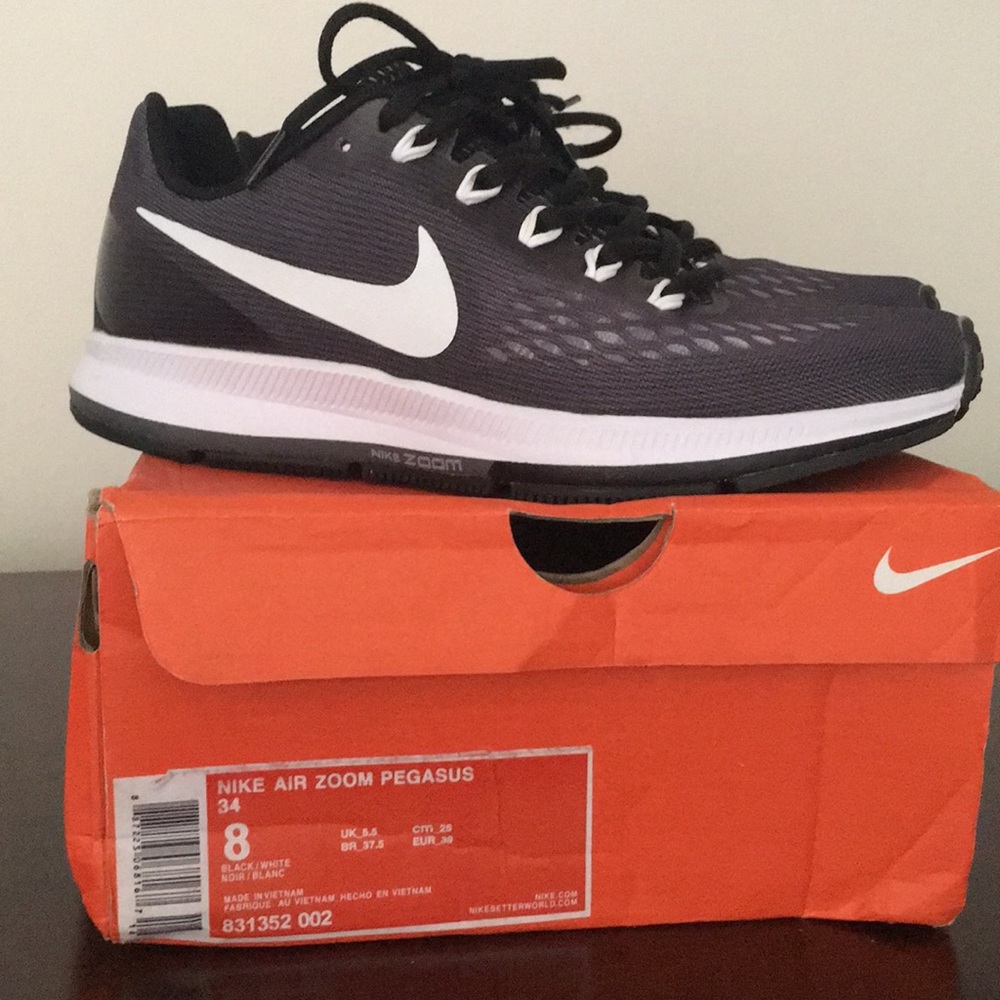 Women’s Nike air zoom Pegasus 34